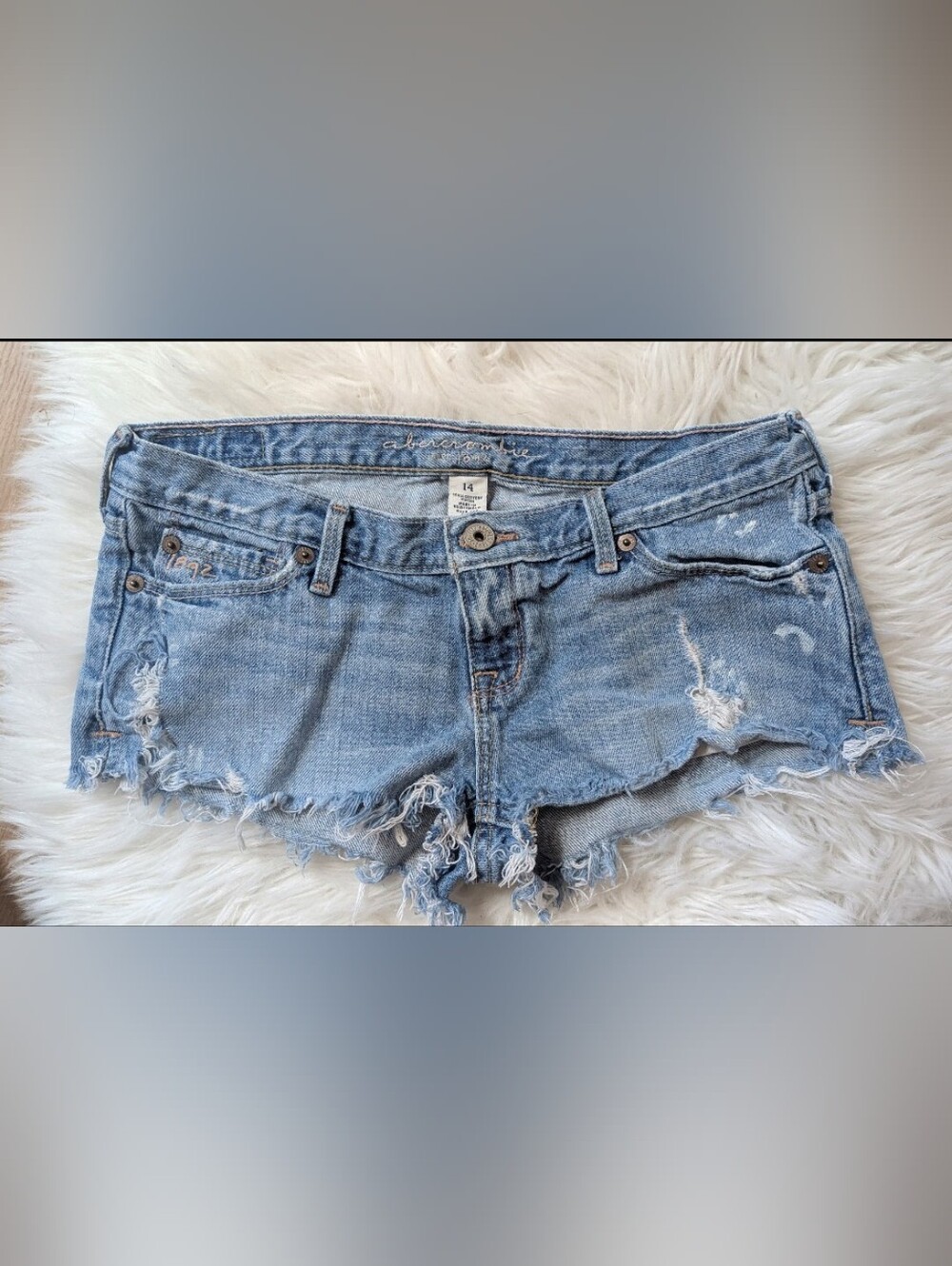 Girls Abercrombie Distressed Cutoff Denim Hot Shorts Size 14 Y2K